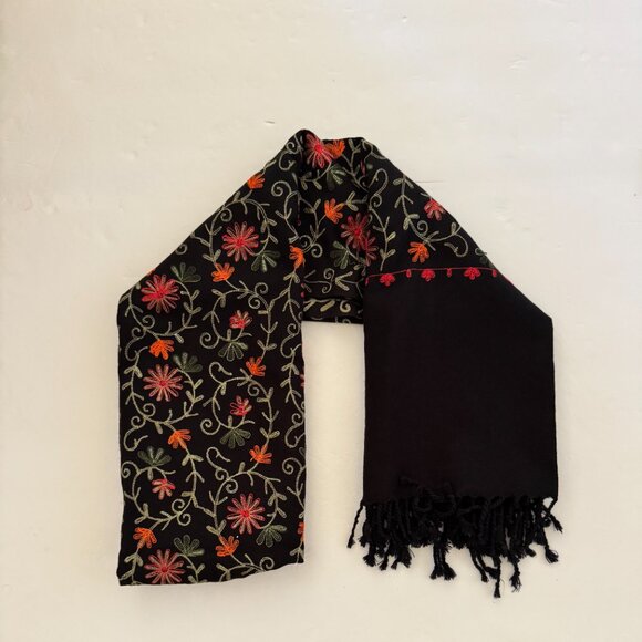 Kashmiri Crewel Emroidered Wool Wrap Shawl - Picture 3 of 4